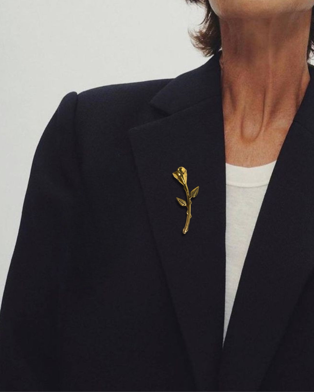 Broches como herança afetiva: o presente que atravessa gerações